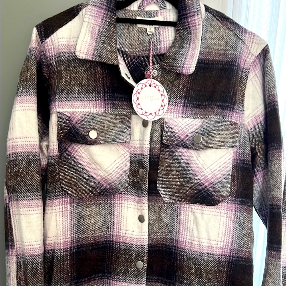 Umgee NWT Plaid Button-Up shacket in Purple/Brown. Pockets. Fringe. Snaps